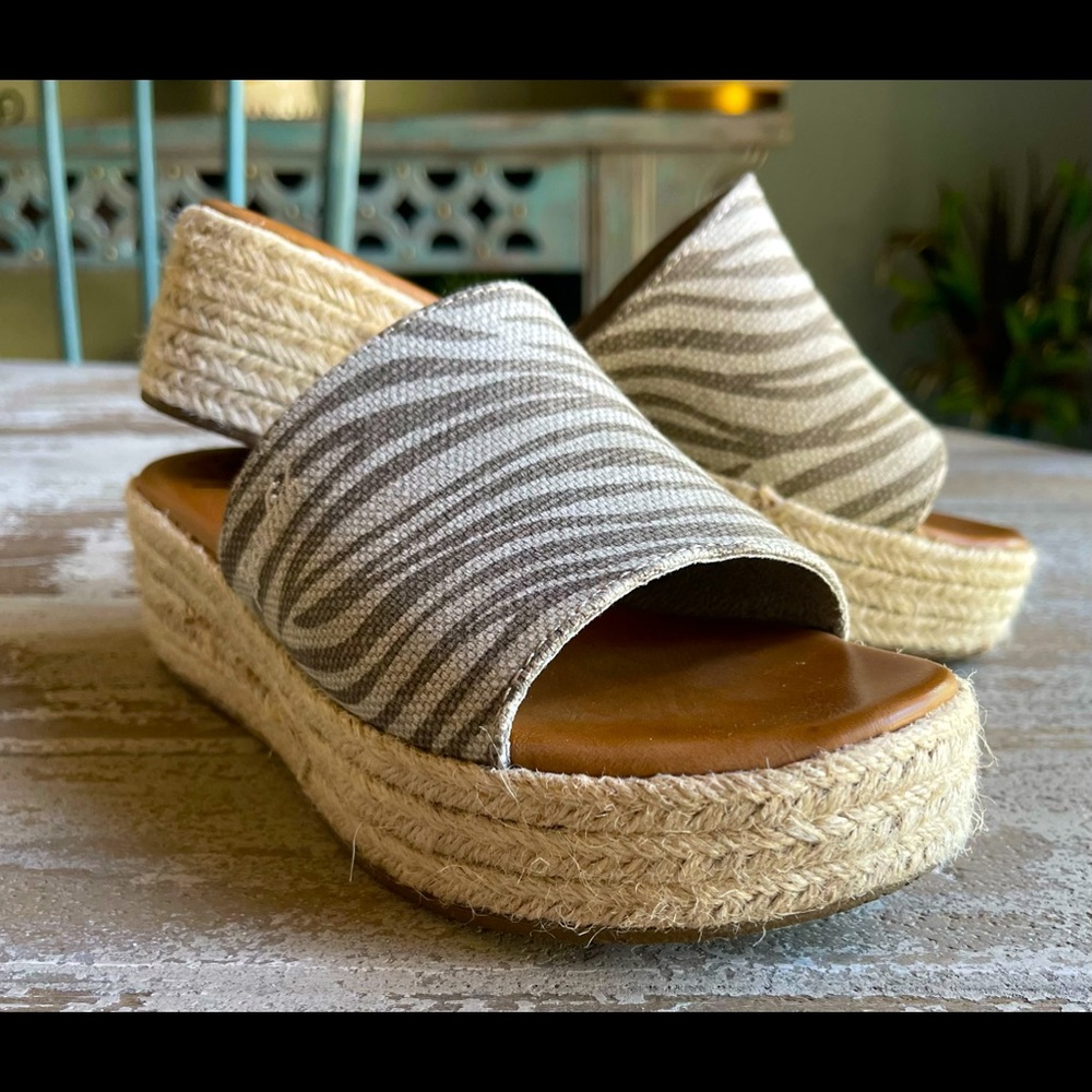 Blowfish slides